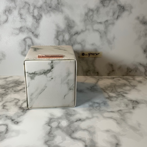 Marble Faux Leather BH Cosmetics Angled Brush Holder - Marble - Picture 3 of 9